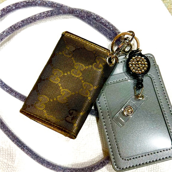 💋 Reposhing - Gucci Monogram Pewter Key Chain Keychain, Grey Lany… - Picture 1 of 5